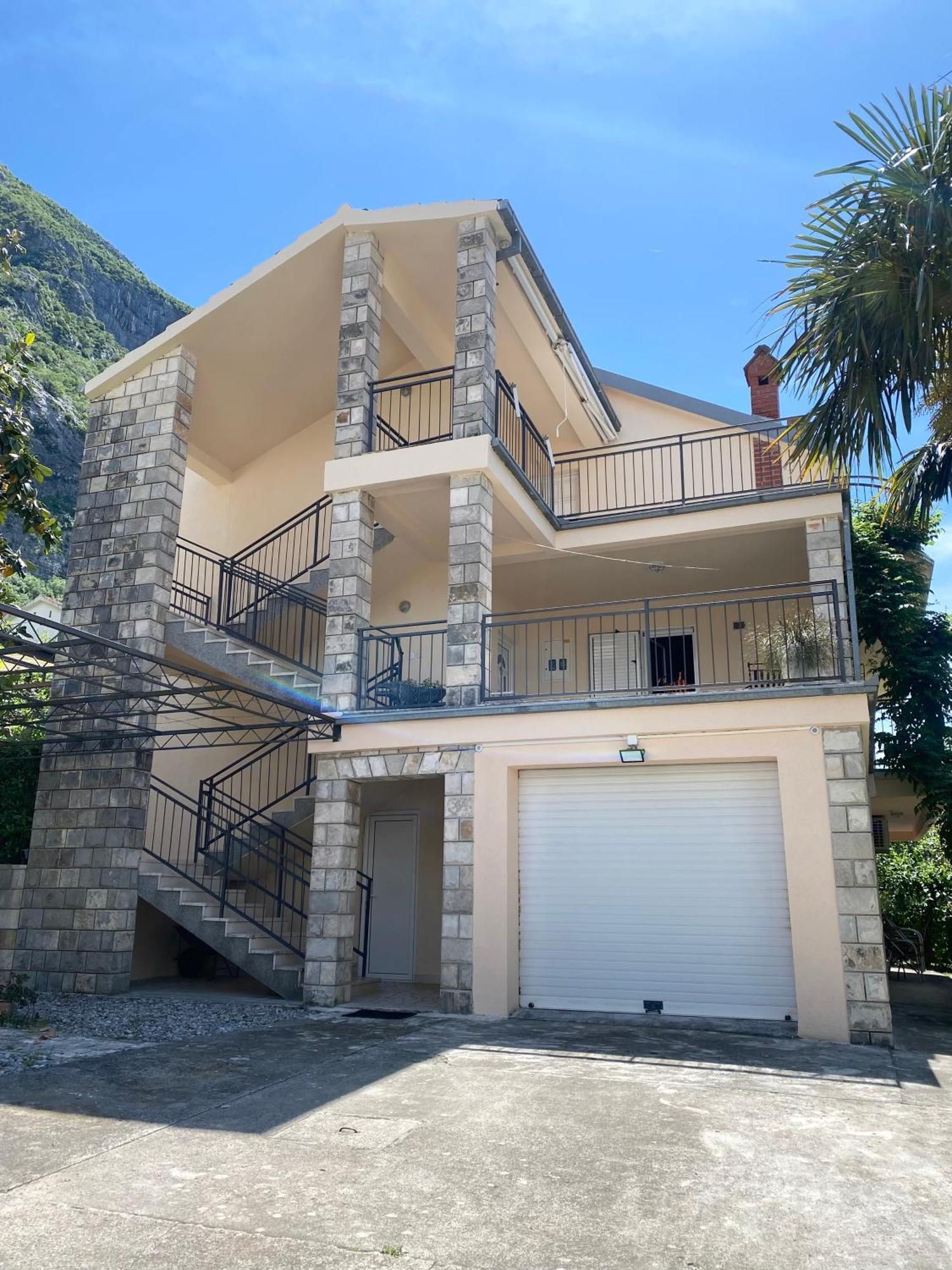 Appartement Apartman - Dobrota Sun à Kotor Extérieur photo